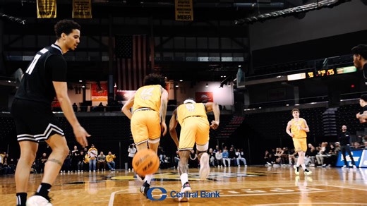 Highlights from tonight's win presented by Central Bank | Northern Kentucky University Men's Basketball