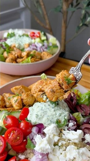 How to Make Chicken Gyro Bowls