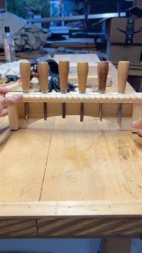 Wood Working: Making a Display Shelf