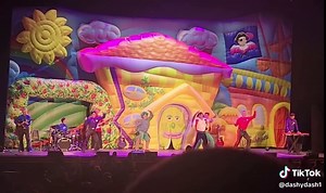 Bing Bang Bong: A Pirate Song by The Wiggles