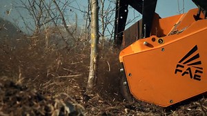 23 reactions | Entdecken Sie die neue RCU-55. Das kompakte und professionelle FAE Raupenfahrzeug. #FAEmachinery #MAKETHEDIFFERENCE #RCU55 #landclearing #raupenfahrzeug #newproduct | technikboerse.com | Facebook