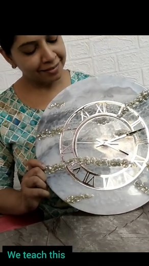 Explore your creativity with our engaging online art and craft...