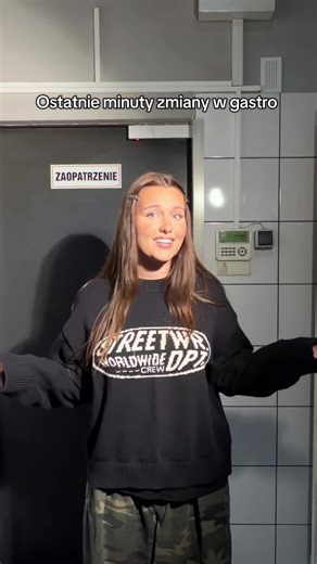 🍕 Najlepsza pizza w Wadowicach? U nas to codzienność — świeże składniki, chrupiące ciasto i smak, do którego chce się wracać 🤌🔥 📍 Da Grasso Wadowice Plac Jana Pawła II 10, Wadowice 🛒 Zamówienia online i telefonicznie: 👉 www.dagrasso.pl 📞 500 800 200 Wpadaj na miejscu albo zamów do domu — my zajmiemy się resztą 🍕🚀 #dlaciebie #fyp #viral #dagrassowadowice #parodia @spoko.sociale