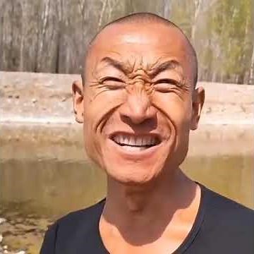 Bald Square headed asian man screaming ORIGINAL