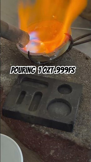 How to pour silver into graphite mold #silver #casting #silverounce
