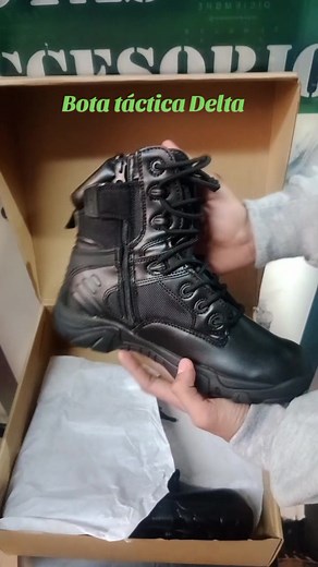 Bota Táctica Delta: Diseño Versátil y Alto Rendimiento