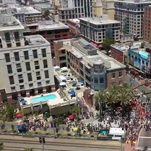 8.5K views · 166 reactions | Day 2 at Comic-Con was SUPER! Here are some of our favorite moments from around the con. | DeviantArt | Facebook