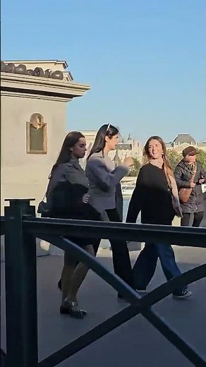 Budapest Bridges Tour | Stunning Views of the Danube & Chain Bridge