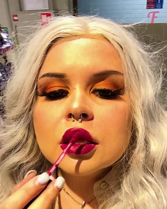 457K views · 842 reactions | With each mile, the girl's look gets date-ready | Tips & Tricks | Facebook