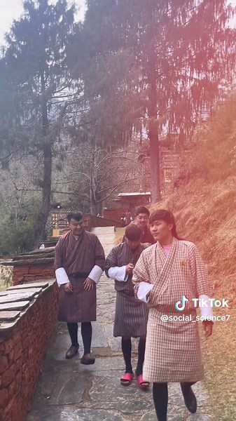 Ba social science ketas on fire☄️ #friends #fyp