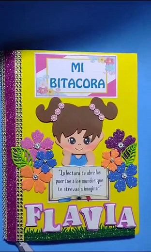 Ideas Creativas para Decorar tu Bitácora Escolar