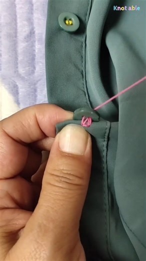 Simple techniques for buttoning shirts