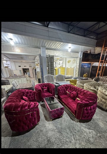 Sofa Turki Mewah Merah untuk Ruang Tamu