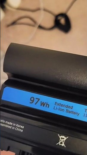 How to Replace the Battery on a Dell Latitude