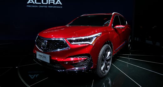 Does the 2022 Acura RDX Pummel the 2022 Mercedes-Benz GLB-Class?