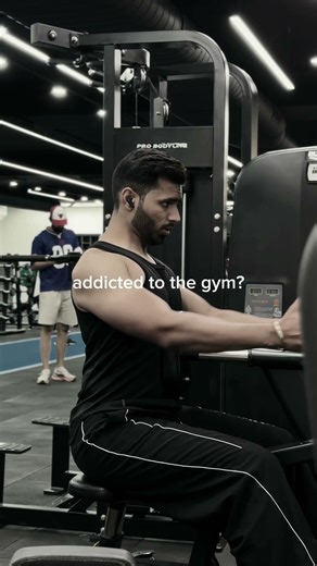 Machine Rowing for Back Gains 💪 | AutoCut Edit by CapCut 🔥 #shorts