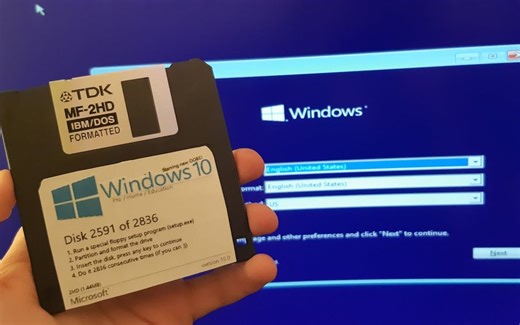 [中字 Enderman]仅用2836张软盘安装Windows10！