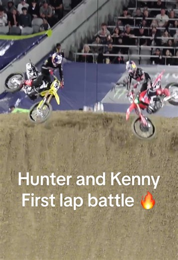 Exciting Supercross Battle Between Kenny and Hunter