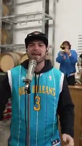 ‘How Deep Is Your Love’ The brassiest cover of this song by Bee Gees, captured at one of our favourite Sydney breweries Slow Lane Brewing 🎺 🍻 Enjoy the fifth instalment of BANGERS & MASH, a project by Hot Potato Band that connects great songs with great independent establishments. 📍 Slow Lane Brewing, Botany NSW 🎥 by Blake Castle | Hot Potato Band