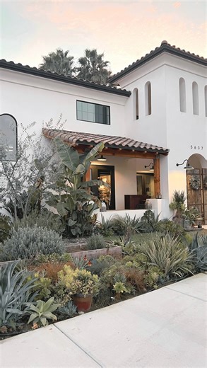 c h e l s e a c u m i f o r d | After years of planning, building, and refining… our exact custom home floor plans are officially available for you! 🖤 So many of you have... | Instagram