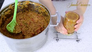Zacusca de vinete facuta in casa, perfecta pentru iarna | Reteta Video