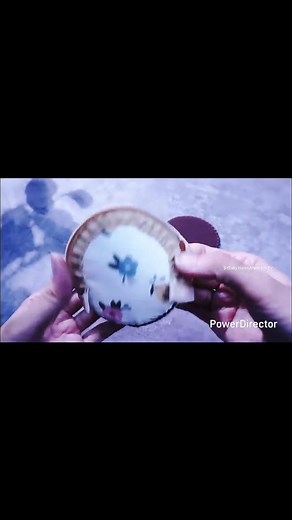 Have you ever seen a hamburger-shaped pincushion? 🍔 Fun, creative, and irresistibly unique — a playful twist on sewing essentials! Here’s how you can make this delightful little piece yourself. | HandyMum