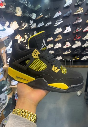 Air Jordan 4 Retro Mid Thunder GS: Youth Sneaker Review