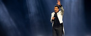 4 Songs Written by Lionel Richie That Would Sound Great on Country Radio