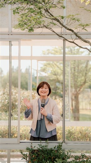 小泉 明日香【仙台】声でつなぐアナウンサー🎤 on Instagram: "皆さん、こんにちは🌸 声でつなぐアナウンサー、 仙台の小泉 明日香です🍀 『ウグイス嬢』、と聞くとどんなイメージでしょうか？ 久しぶりの更新は、 AKGのマイマイクから、🎙️ 私の思いをお届けします🌸🎤 @asukakoizumi テレビ.ラジオで磨きあげた澄み渡りボイス🎙 \多くのお客様に響くクリアトーンナレーション/ 🌸日本気象協会/エフエム岩手/ふくしまFM/遠野テレビ 🌸1,300件以上！仙台 光のページェント✨司会など/英語可 🍀仙台 読み聞かせバンビ 主宰 →@sendaiyomikikasebanbi #ウグイス #仙台 #アナウンサー #宅録ナレーターhttps://stand.fm/episodes/691ec096ab439c6397b9b5fe"