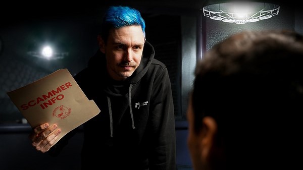 Shut up! - Scammer breaks down after getting exposed