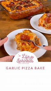 1.5M views · 9.2K reactions | Easy classic pizza bake with a little garlic butter  Never lasts long around here lol #pizza #dinner #easyrecipes #easyrecipes #dinnerideas #baking #biscuits #bakebakebake #foodie #pepperoni #lovetobake #lovetoeat | Life and Sprinkles | Facebook
