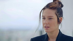 Adèle Exarchopoulos évoque la tendresse de Jane Birkin - Extrait vidéo Beau geste