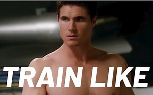 《闪电侠》男星Robbie Amell分享他在家里是怎样锻炼健身的！