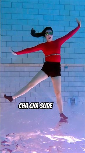 Cha Cha Slide 🌊🔥 Upside-Down Underwater Dance Challenge