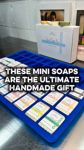 Travel Size mini soaps. Each one poured, wrapped, and labeled by hand. You can feel the patience and love in every single bar. Robin & Trevor from The Old Soul Soap Co. @oldsoulsoapcompany turned our guest bar mold into a gift that’s honestly too beautiful to give away. Perfect for stocking stuffers, advent calendars, or anyone who loves handmade soap but can’t pick just one. I’m so glad I grabbed mine before they sold out again! Get these Travel Soaps here: https://oldsoulsoapcompany.ca/product