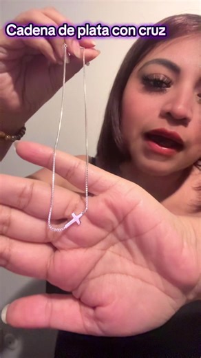 Hermosa, cadena de plata con cruz#resistentealagua. #paramujer#tiktokshop. #paratiiiiiiiiiiiiiiiiiiiiiiiiiiiiiiiiii