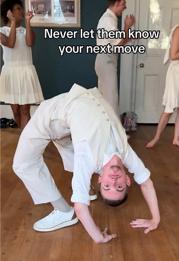 At no point did I know where this was going #dancer #backstage #funny #neveeletthemknowyournextmove #contemporarydance @Mixed eMotion Theatrix @Donny Collinson @Natalie Oga @Alana @BooginsandGoogies @Nick Young @MelissaBarrow