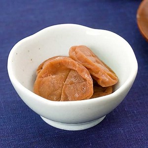 完熟梅で作る！ 自家製はちみつ干し梅のレシピ動画・作り方 | デリッシュキッチン