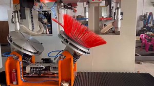 Large Round Rod Brush Machine is a kind of equipment specially used for manufacturing large-sized round rod brushes. This machine is widely used in the production of various industrial brushes, cleaning brushes, polishing brushes, etc. Features of Large Round Rod Brush Machine: High-precision processing: It can accurately process the bristle density, length and arrangement of round rod brushes. Versatility: It supports the processing of a variety of materials (such as steel wire, nylon, pig bris