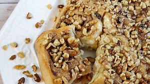 With A Gooey Caramel Nut Topping, This Is A Delicious And Easy Sticky Bun Recipe - Banana Nut Sticky Buns For Bread Maker