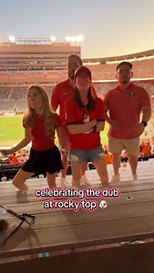 Almost risked it all falling down in Neyland. HBTD 🐶 | Dr. Betsy Grunch - Ladyspinedoc