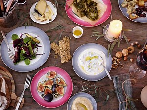 Stunning Dining Table Decor Ideas to Try at Home - realestate.com.au