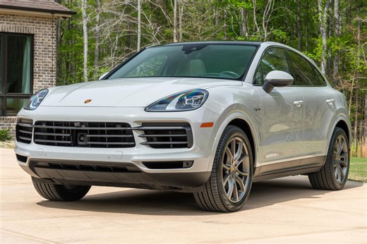 2023 Porsche Cayenne E-Hybrid Coupe Platinum Edition - 455-hp Plug-In Hybrid, PDCC, AWD, Highly Equipped, Unmodified