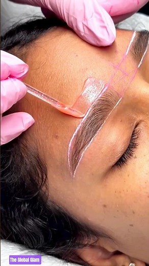 Elegant Eyebrow Threading & Waxing | Perfect Shape in 2 minutes #eyebrows #waxing #shorts
