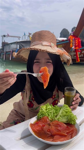 กินโคเรียดองบนเกาะพีพียั่วๆ🌊😋 #Koreadong #โคเรียดอง #ม่อนฉ่ําคําโต #อัยด้า