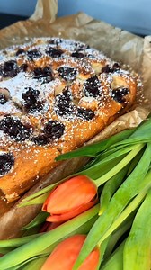 103K views · 2.1K reactions | Ez volt a legelső sütemény,amit anno egyedül sütöttem meg. Marha egyszerű,gyors,és nagyon finom MEGGYES KEVERT  | Finom Retro Torta | Facebook