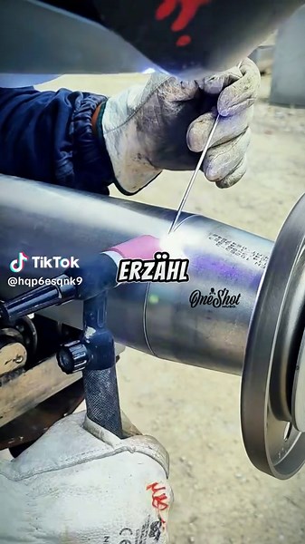 Basketball Dunking Stories: Fun & Historical Insights