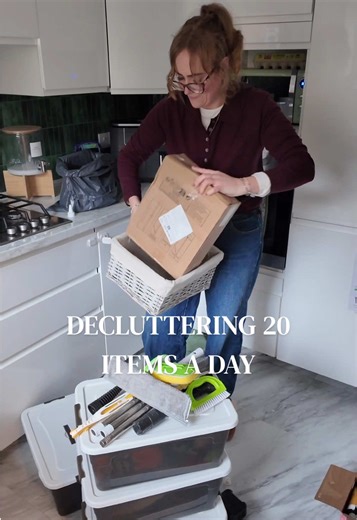 Decluttering 20 items a day because perfection is overrated and overwhelm is real! #declutter #decluttering #declutterwithme #declutteryourlife #cleanwithme