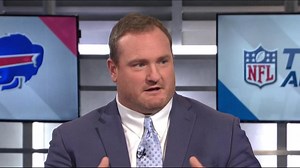 Former Buffalo Bills defensive tackle Kyle Williams explains the main thing running back Frank Gore will bring to Bills