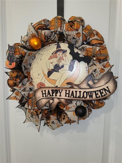 Pin up Witch Halloween Wreath - Etsy